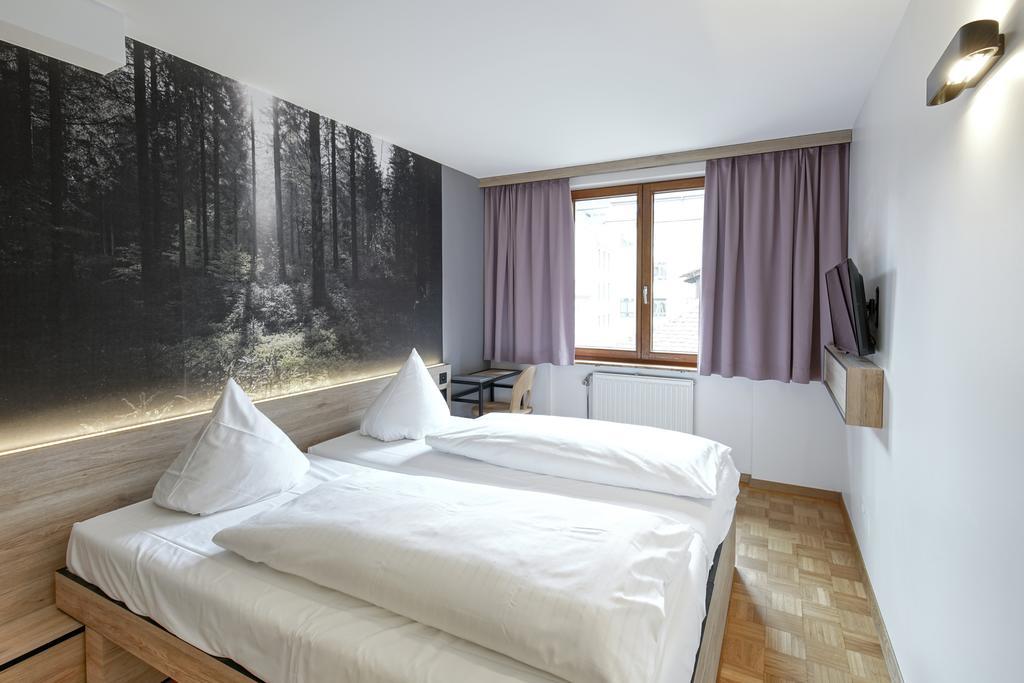 Schwarzwaelder Hof Hotel 3*